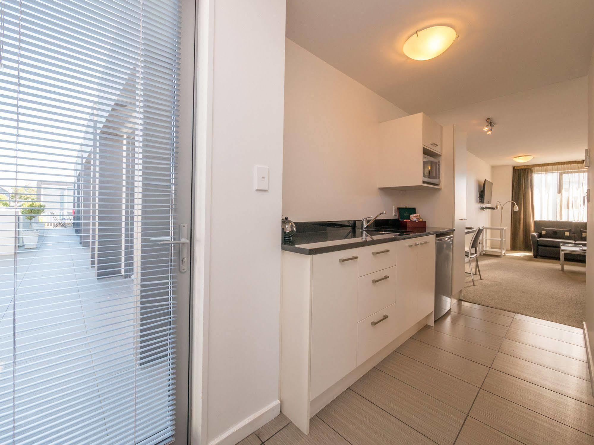 Bellano Motel Suites Christchurch Exteriér fotografie A typical apartment