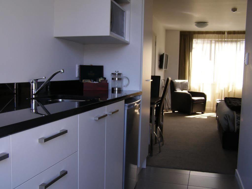 Bellano Motel Suites Christchurch Exteriér fotografie A studio apartment in New Zealand